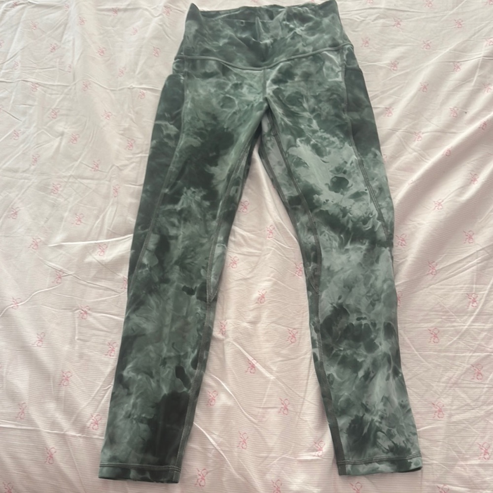 Lululemon Athletica Green and white Leggings with pockets